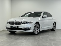 BMW 5-serie - 530e iPerformance High Executive | Lederen bekleding | Achteruitrijcamera | Stoelverwarmin