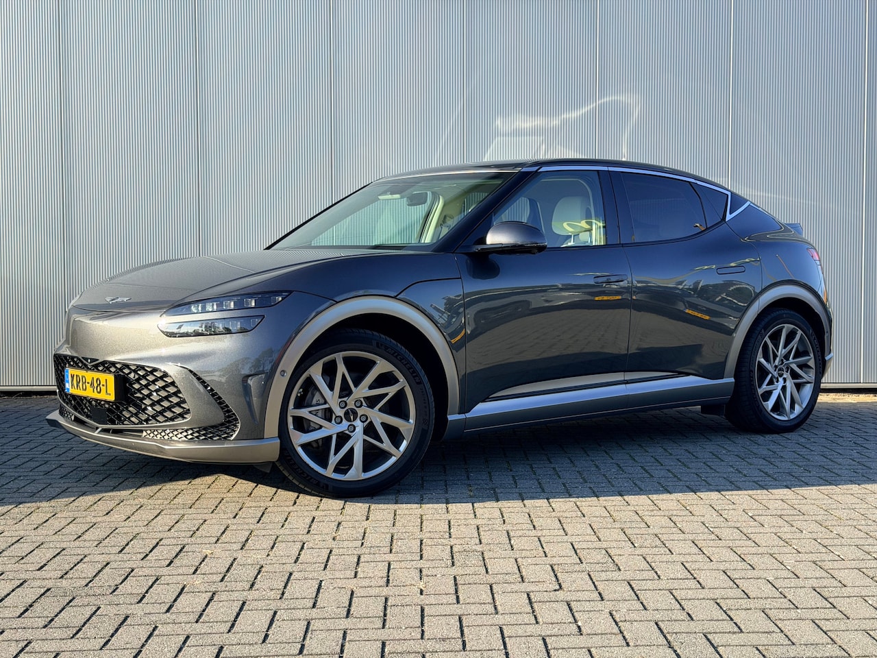 Genesis GV60 - AWD SPORT / SOH 99,4% / 360 Camera / Adaptive Cruise Control / Dynamische Navigatie / Appl - AutoWereld.nl