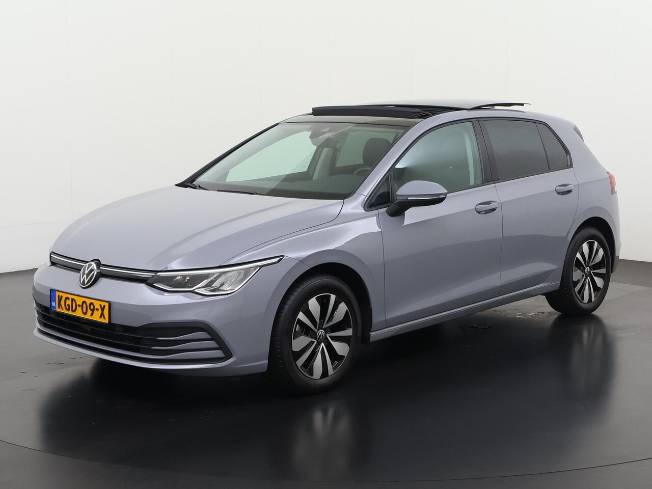 Volkswagen Golf - 1.5 eTSI Life DSG | All-in 593,- Private Lease | Direct uit voorraad - AutoWereld.nl