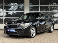 BMW X1 - sDrive20i M SPORT | KEYLESS ENTRY | SPORTSTOELEN | LEDER | CAMERA | CLIMATE CONTROL | TREK