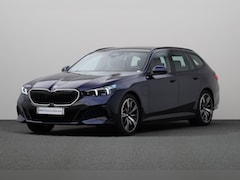 BMW 5-serie Touring - 530e M Sport Pro Pakket | Comfort Access | Driving Assistant Plus | Harman-Kardon sound sy