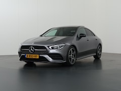 Mercedes-Benz CLA-Klasse - 180 AMG Line | Night | Panoramadak | Lederen bekleding | Widescreen | Sfeerverlichting | S