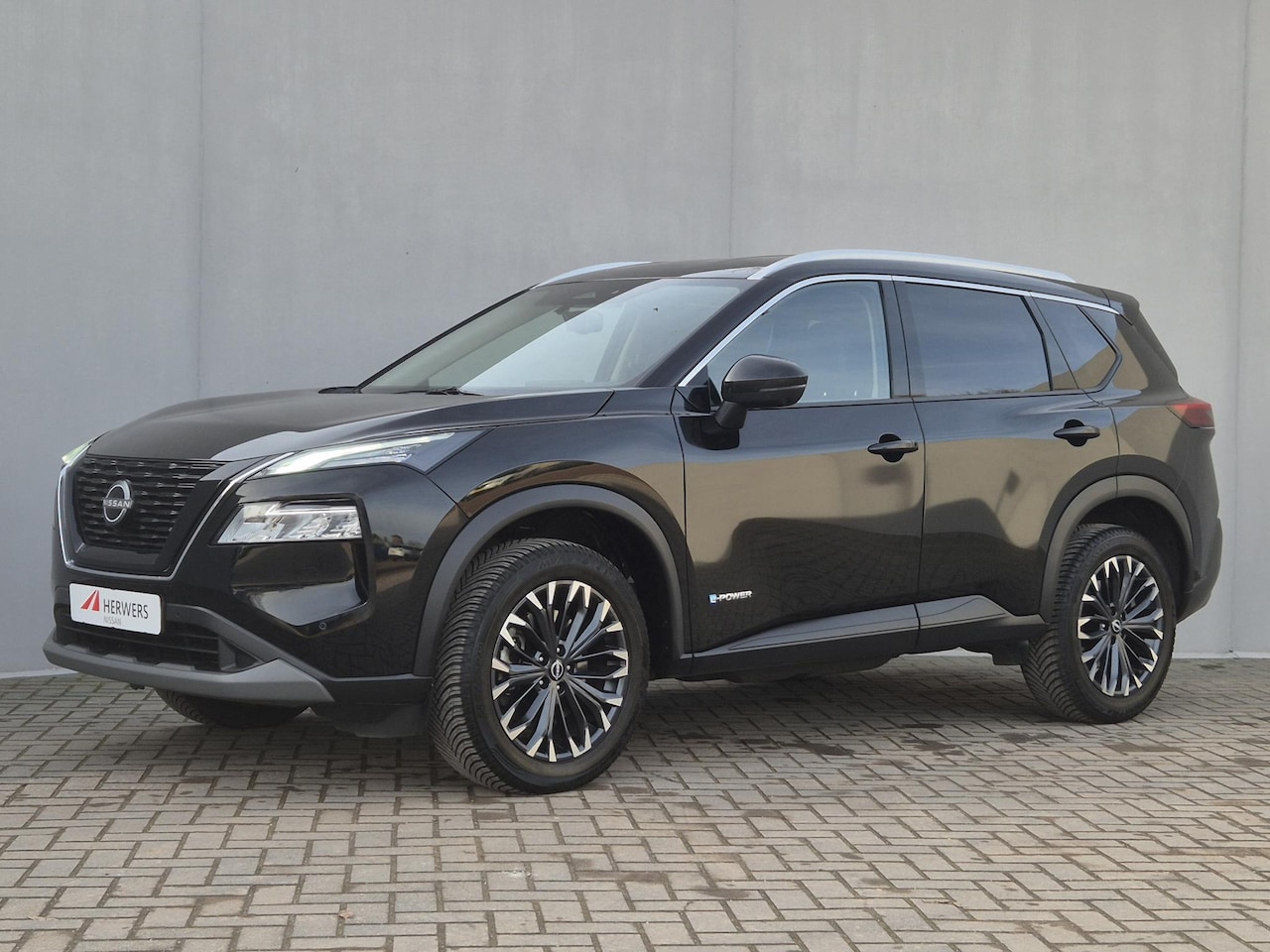 Nissan X-Trail - 1.5 e-Power Tekna / Fabrieksgarantie tot 05-2028 / Dealer onderhouden / All Season banden - AutoWereld.nl