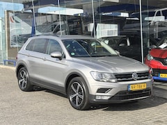 Volkswagen Tiguan - 1.4 TSI ACT Comfortline Trekhaak | Leer | Zeer mooie auto | NAP