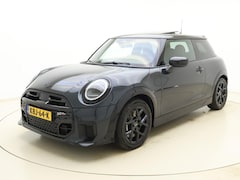 MINI 3-Deurs - 1.5 Cooper C John Cooper Works M -Pano Dak -HeadUp -Verwarmd Stuur -Driving Ass -Sportremm