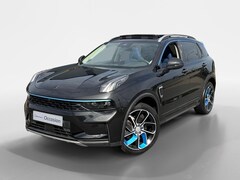 Lynk & Co 01 - 1.5 | Automaat | Panorama Dak | 360* Camera | Stoelverwarming | Apple Carplay/Android Auto