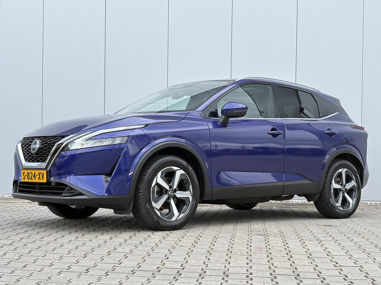 Nissan Qashqai - 1.3 MHEV N-Connecta / Panoramadak / Trekhaak (1400 kg) / Adaptieve Cruise Control / Apple - AutoWereld.nl