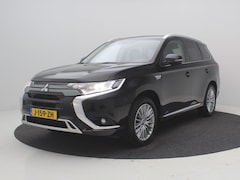 Mitsubishi Outlander - 2.4 PHEV Pure / Stoelverwarming / Navigatie via Android Auto/Apple Carplay / Cruise Contro