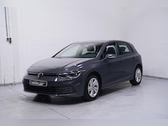 Volkswagen Golf - 1.0 eTSI Life Business Apple Carplay Camera ACC Navi Massagestoel 1e Eigenaar NAP Led kopl