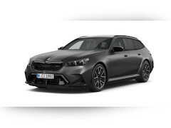 BMW 5-serie Touring - M5 | Frozen Deep Grey | Trekhaak | M Drivers Pack | Comfort Pack | Alcantara Hemel
