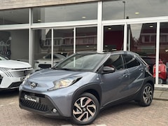 Toyota Aygo X - 1.0 VVT-i S-CVT Pulse Automaat/Stoelverwarming/Camera/Sportvelgen
