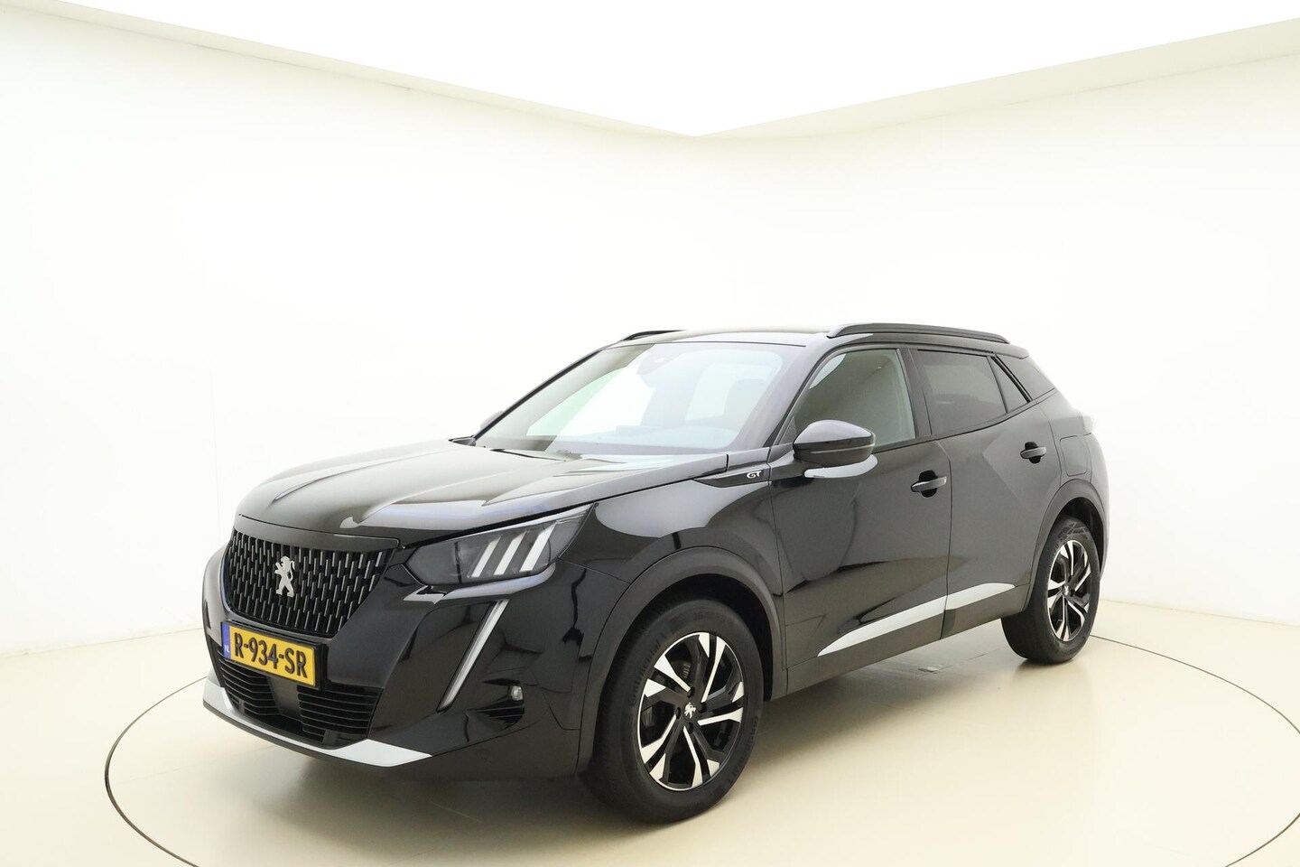 Peugeot 2008 - 1.2 PureTech GT 130 PK | Handgeschakeld | Camera | Climate Control | Adaptive Cruise Contr - AutoWereld.nl