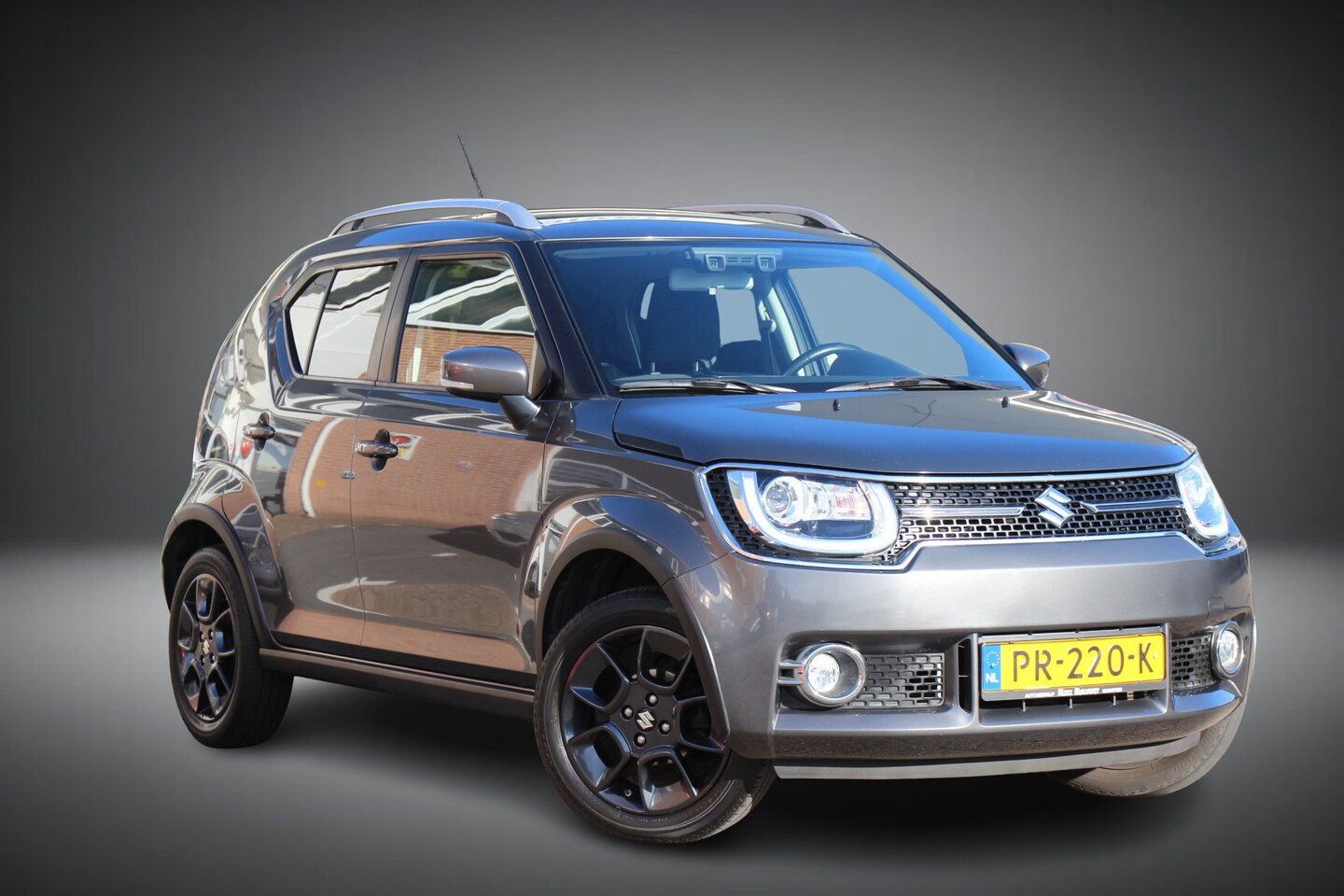 Suzuki Ignis - 1.2 Stijl/Style Automaat | Cruise | Keyless | Clima | Navi | - AutoWereld.nl