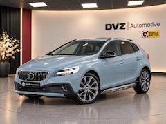 Volvo V40 Cross Country - 1.5 T3 Aut. Momentum | Blis | 18" LMV | Winter Pack