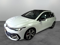 Volkswagen Golf - 1.5 e Hybrid GTE Leder/Head Up/18"/Panodak/Trekhaak