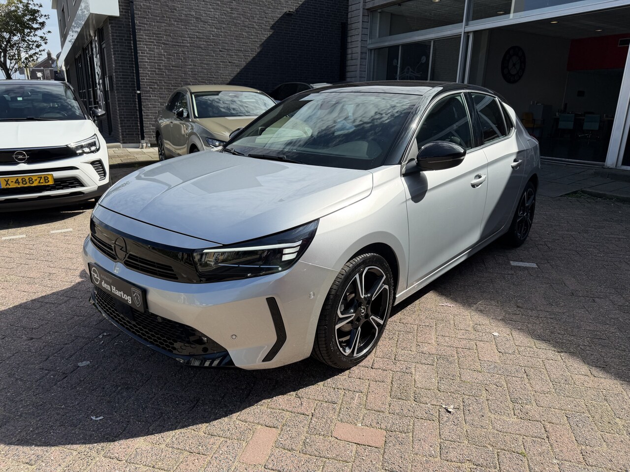 Opel Corsa - 1.2 GS Panorama/ECC/Stoel +stuurverwarming. - AutoWereld.nl