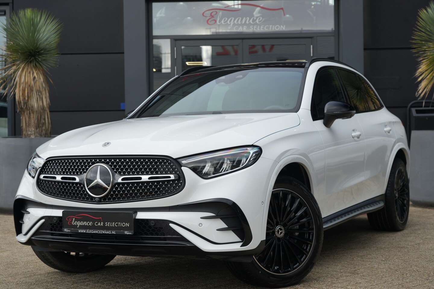 Mercedes-Benz GLC-klasse - 300e 4MATIC AMG Line | 313 PK | AMG Line | Panoramadak | 360° Camera | Mercedes-Benz GLC 3 - AutoWereld.nl