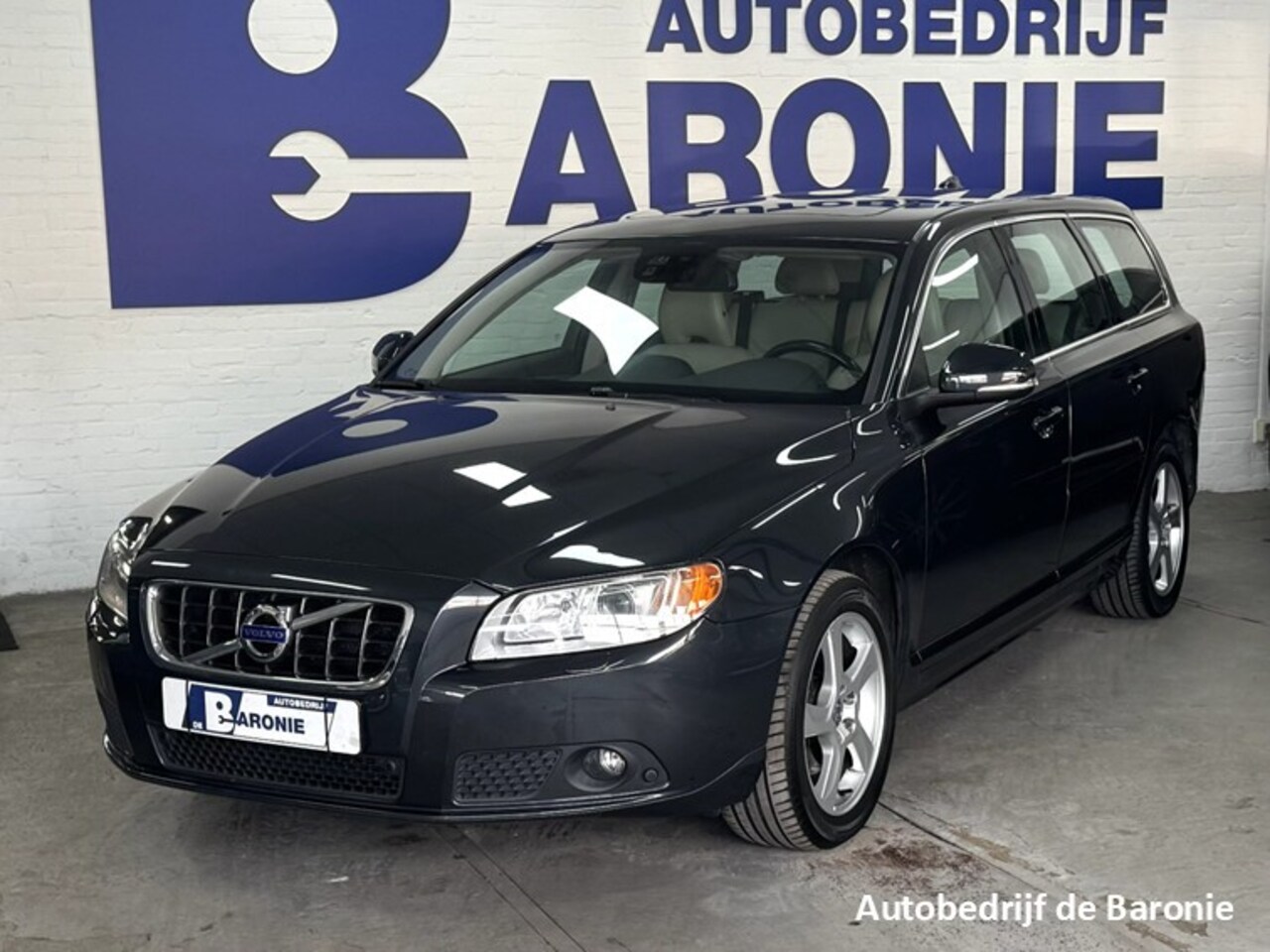 Volvo V70 - 1.6 T4 Limited Edition 1.6 T4 Limited Edition, schuifdak, gereviseerde automaat - AutoWereld.nl
