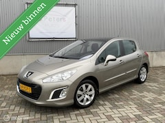 Peugeot 308 - 1.6 VTi Première 2011 / Panoramadak / Trekhaak / Navigatie / Bluetooth / 1e eigenaar NAP