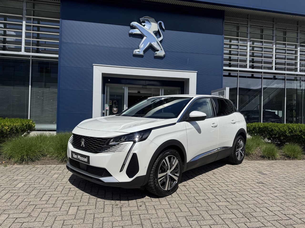 Peugeot 3008 - PureTech 130 Allure l Camera l Stoelverwarming - AutoWereld.nl