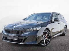 BMW i5 Touring - eDrive40 84 kWh M-SPORT Pro * LED, PANO, TREKH, INNOV.- & TRAVEL PACK * 1e EIG - Ex BMW-AG