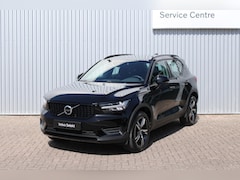 Volvo XC40 - T2 R-Design | Verwarmde voorstoelen en stuurwiel | Apple carplay/Android auto | Adaptieve