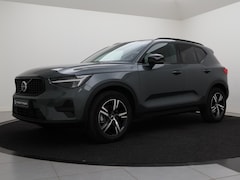Volvo XC40 - B4 AUT(7) PLUS DARK SCHUIFDAK HARMAN KARDON 360GR CAM TREKHAAK CAMERA