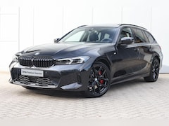 BMW 3-serie Touring - 330e M Sport Automaat / Panoramadak / Trekhaak / Sportstoelen / Comfort Access / Active Cr