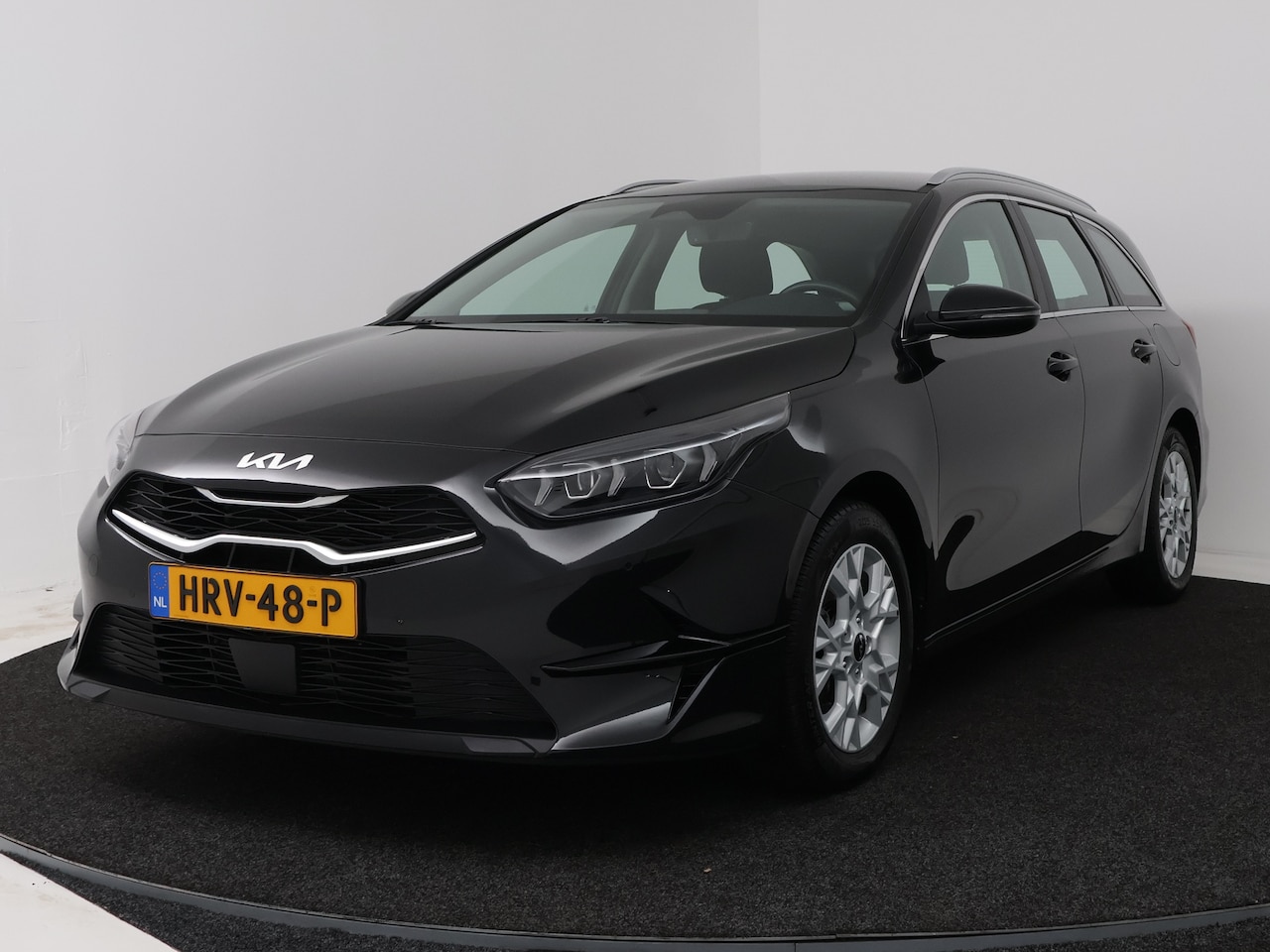 Kia Cee'd Sportswagon - Ceed 1.5 T-GDi DynamicLine | Apple Carplay / AndroidAuto | ACC | Parkeercamera | €750-inru - AutoWereld.nl