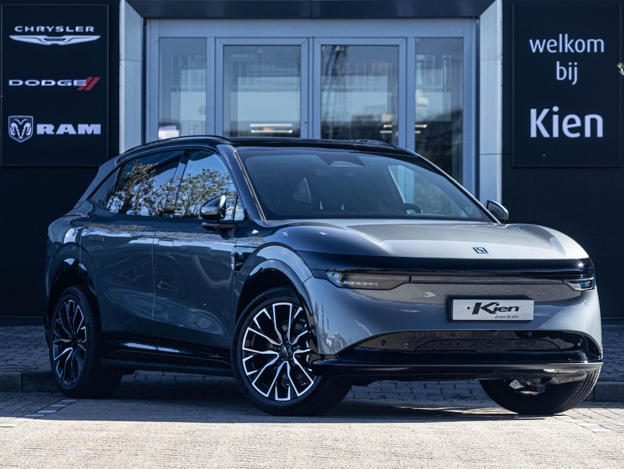 ZEEKR 7X - Core Business Edition RWD 75 kWh | Fiscaal € 49990 | - AutoWereld.nl