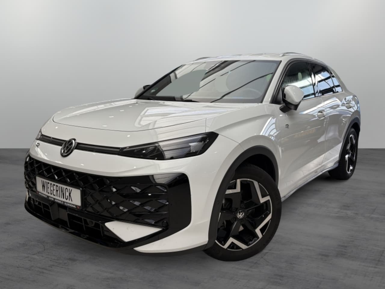 Volkswagen T-Roc - 1.5 Hyb R-Line [ CARPLAY | CAMERA | STOELVERWARMING | STUURWIELVERWARMING ] - AutoWereld.nl