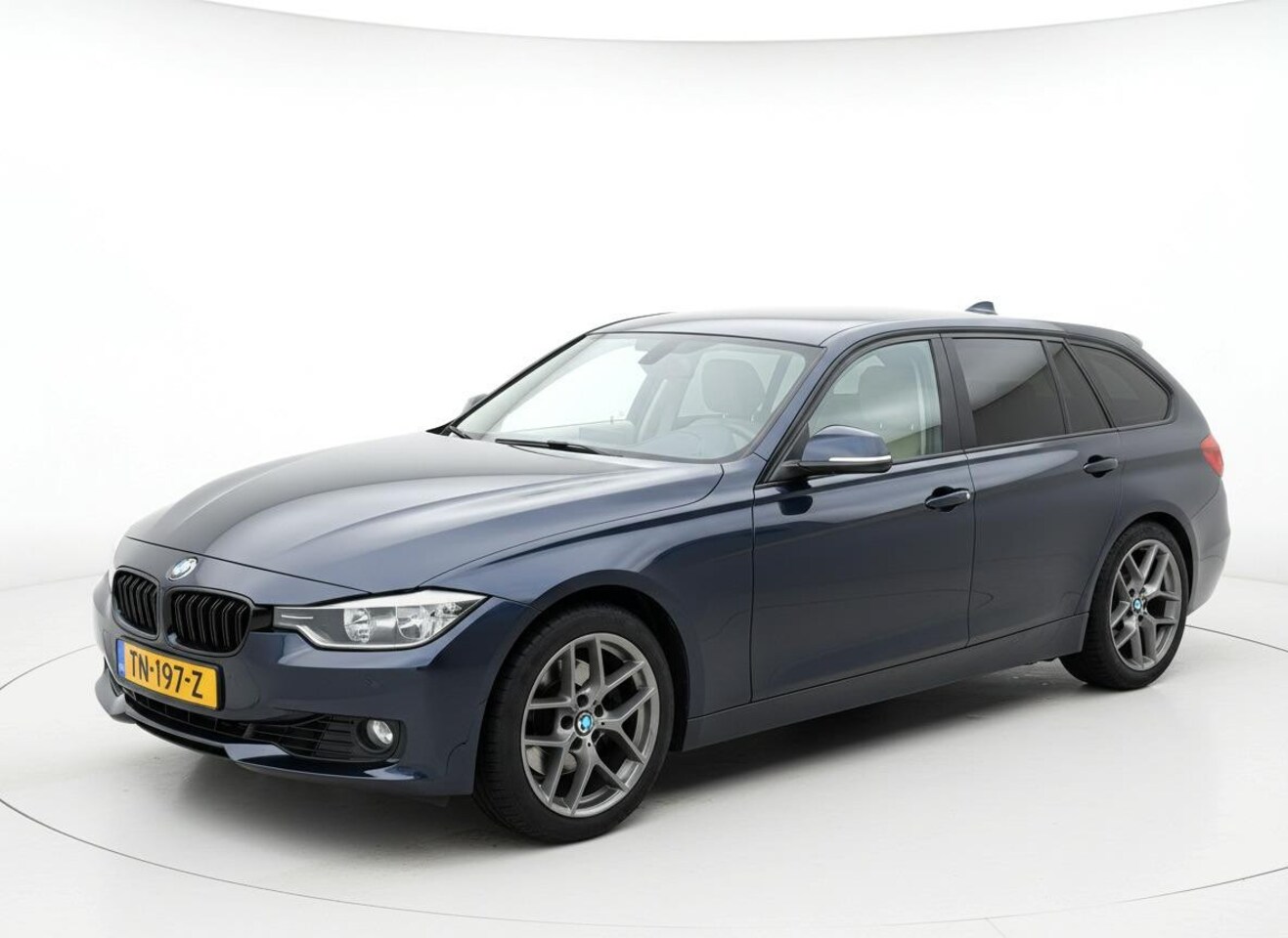 BMW 3-serie Touring - 330d LEER - NAVIPRO - CRUISE - STOELVERWARMING - AutoWereld.nl