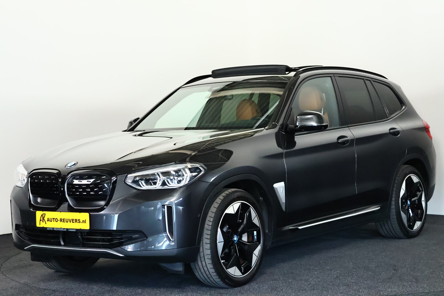 BMW iX3 - High Executive 80 kWh Panorama / Opendak / Memory / Co-Pilot / Harman Kardon - AutoWereld.nl