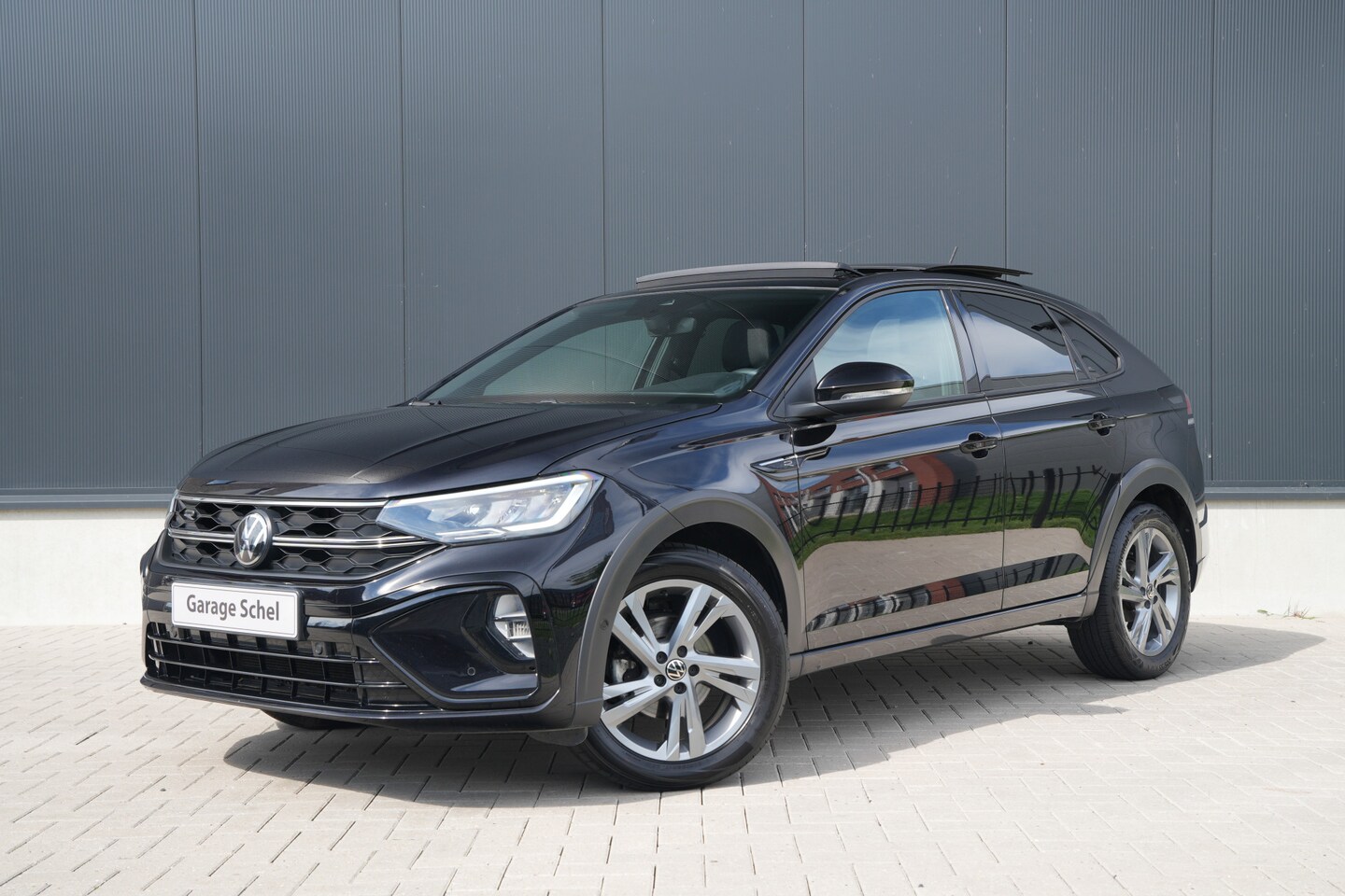 Volkswagen Taigo - 1.0 TSI R-line 110pk - Pano - ACC - Navi - Camera - Stoelverwarming - Blind Spot - Rijklaa - AutoWereld.nl