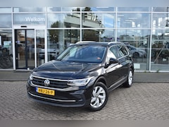 Volkswagen Tiguan - 1.5 TSI 150PK DSG-7 Life Business | TREKHAAK | NAVIGATIE | CAMERA | STOEL + STUURVER. | AD