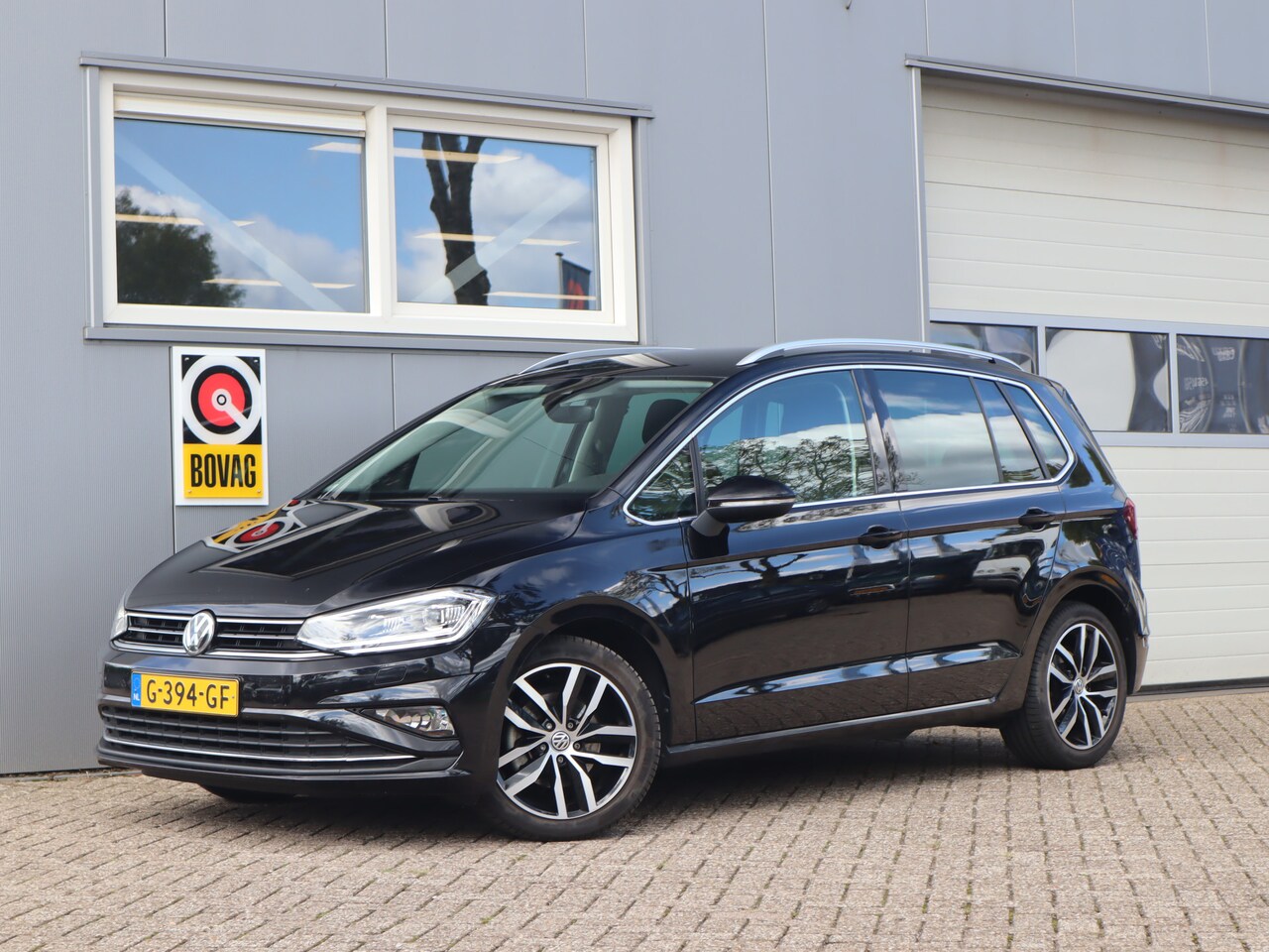 Volkswagen Golf Sportsvan - 1.5 TSI ACT Highline Edition / Elektrisch wegklapbare trekhaak / DSG / Adaptieve Cruise - AutoWereld.nl