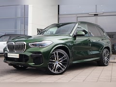 BMW X5 - xDrive45e High Executive M Sport Automaat / Panoramadak / Trekhaak / Comfortstoelen / Lase