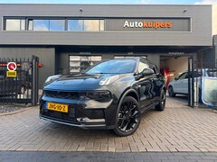 Lynk & Co 01 - 1.5 More | SOH 99% | Panoramadak | 360 Camera | Dodehoekdetectie | Trekhaak | BTW