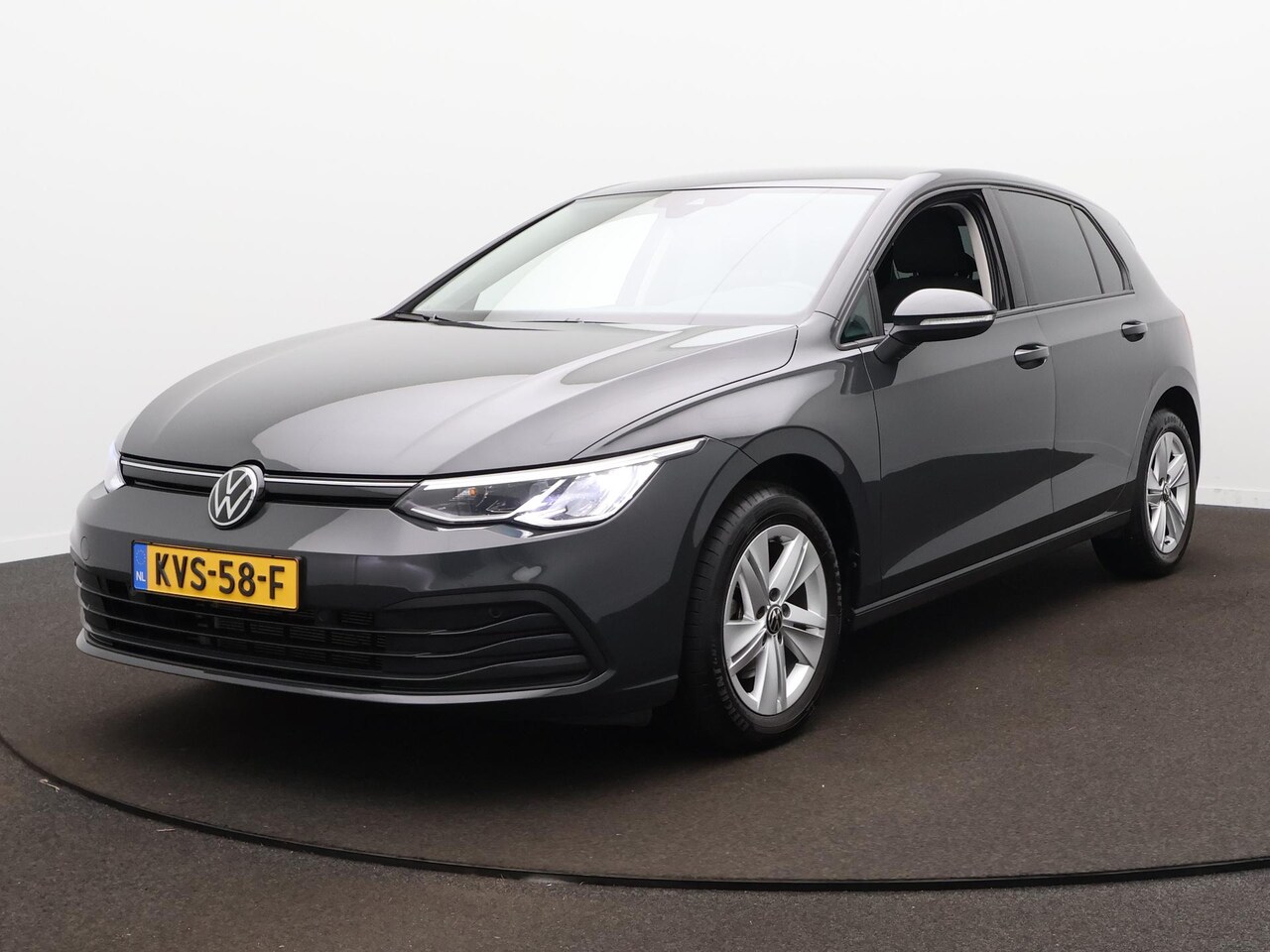 Volkswagen Golf - 1.5 eTSI 130Pk Life Business Apple Carplay/Android Auto - Automaat - Pdc- Sfeer verlichtin - AutoWereld.nl