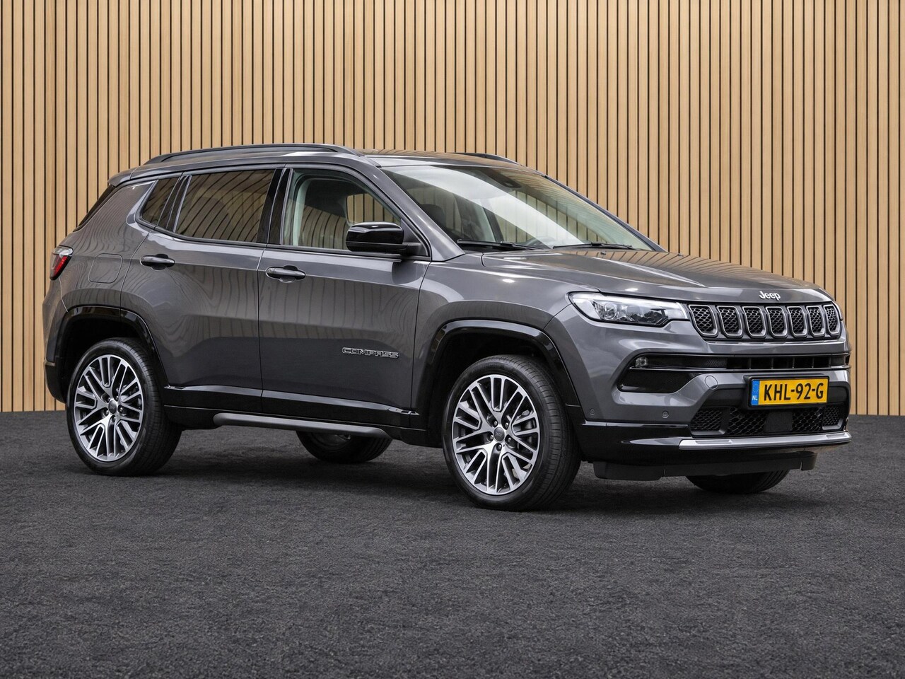 Jeep Compass - 1.5T e-Hybrid S Automaat | Navi / Leder / Camera - AutoWereld.nl