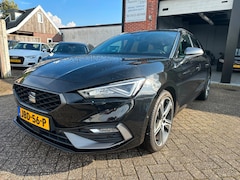 SEAT Leon Sportstourer - 1.5 TSI FR Business Intense PANORAMADAK-CLIMA-CAMERA-CRUISE-DIGITALE DASHBOARD-ELEC.ACHTER