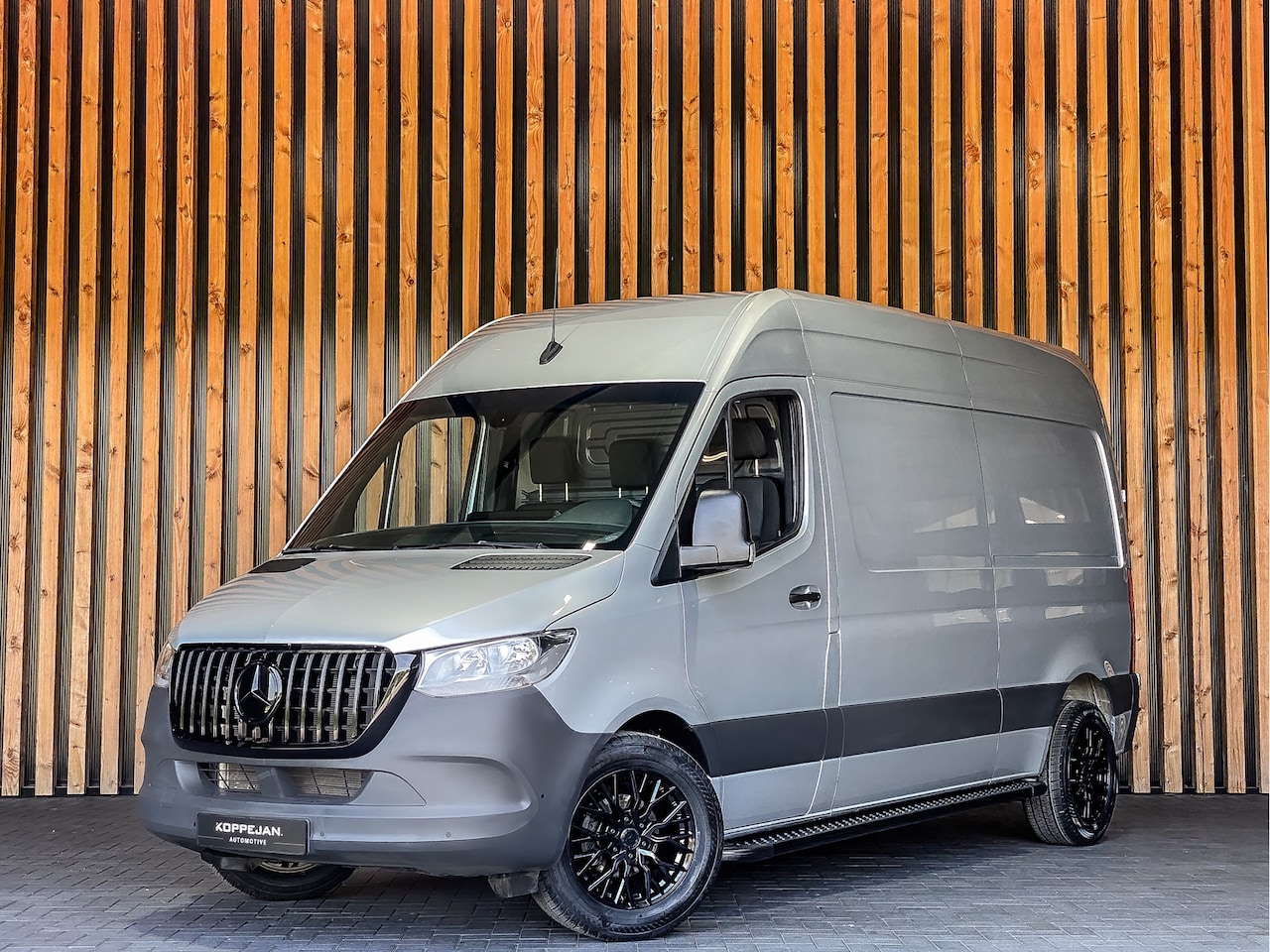 Mercedes-Benz Sprinter - 1.9 CDI 150PK Automaat L2H2 Bestelwagen | BPM VRIJ! | MBUX | CAMERA | AIRCO | BIJRIJDERSBA - AutoWereld.nl
