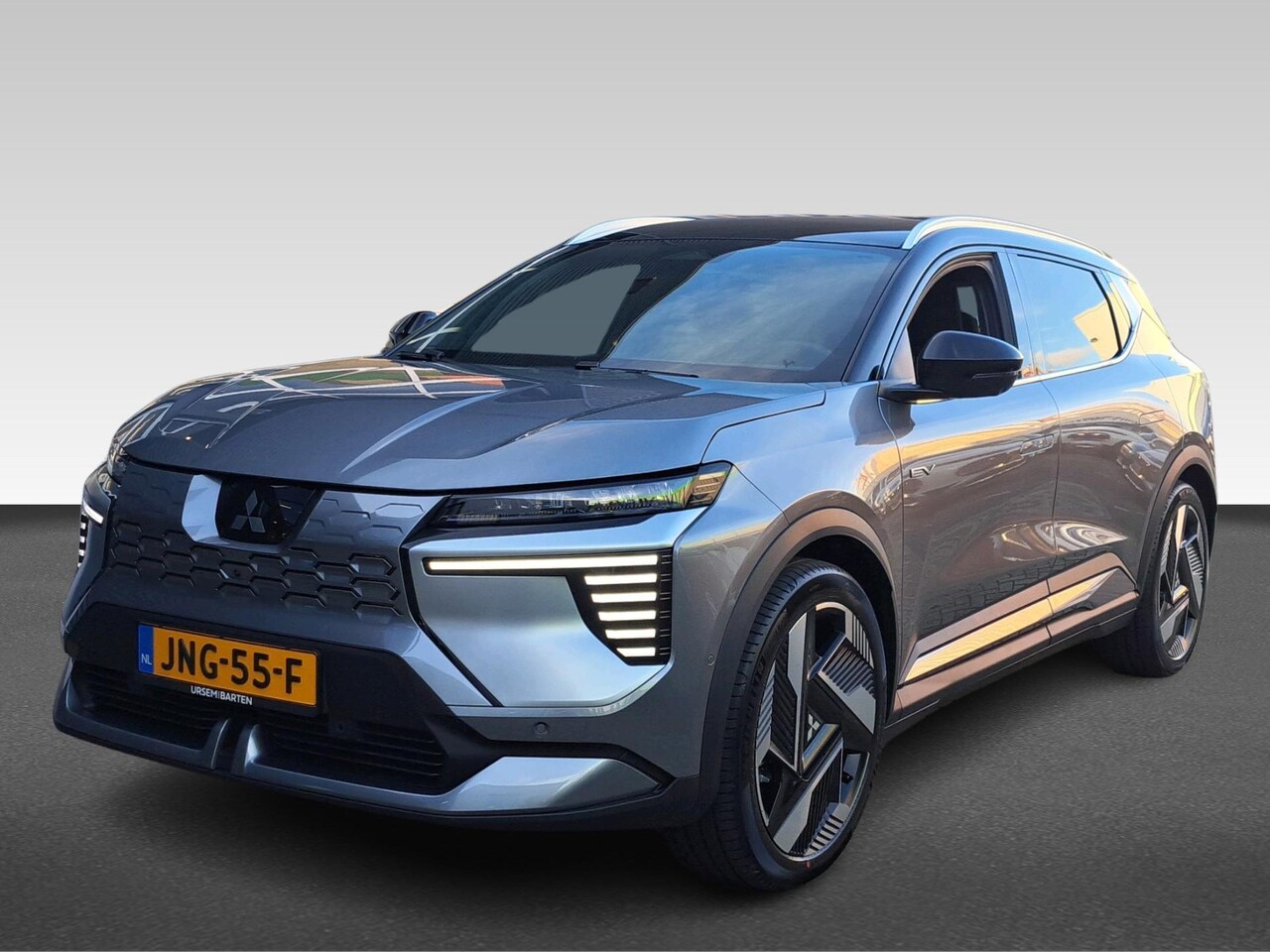 Mitsubishi Eclipse Cross - Instyle 87 kWh Incl. Airconditioning | Lichtmetalen velgen | Smartphone integration - AutoWereld.nl