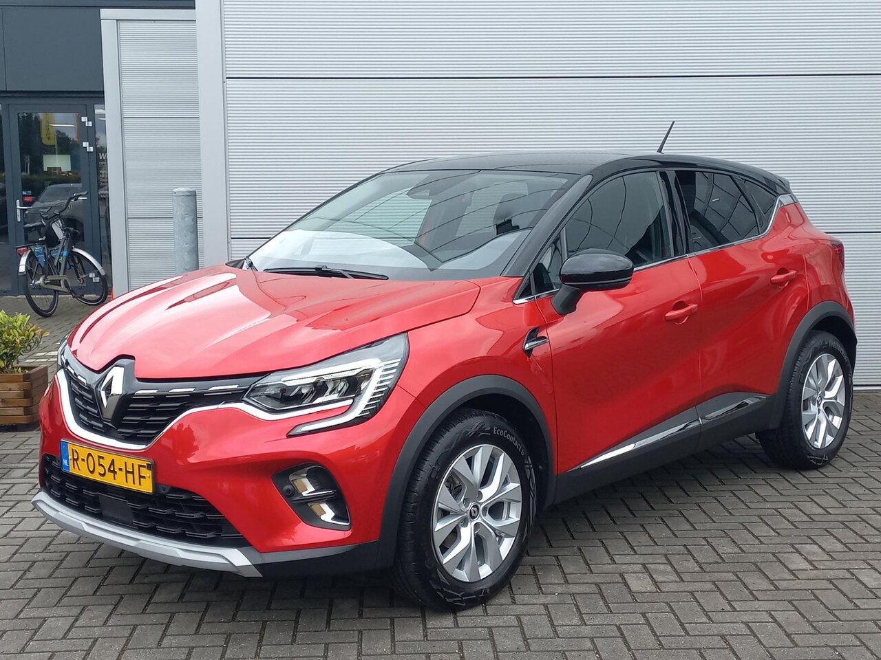 Renault Captur - 1.0 TCe 90pk Intens | Climate control | Navigatie | Lm velgen | Camera | Parkeersensoren v - AutoWereld.nl