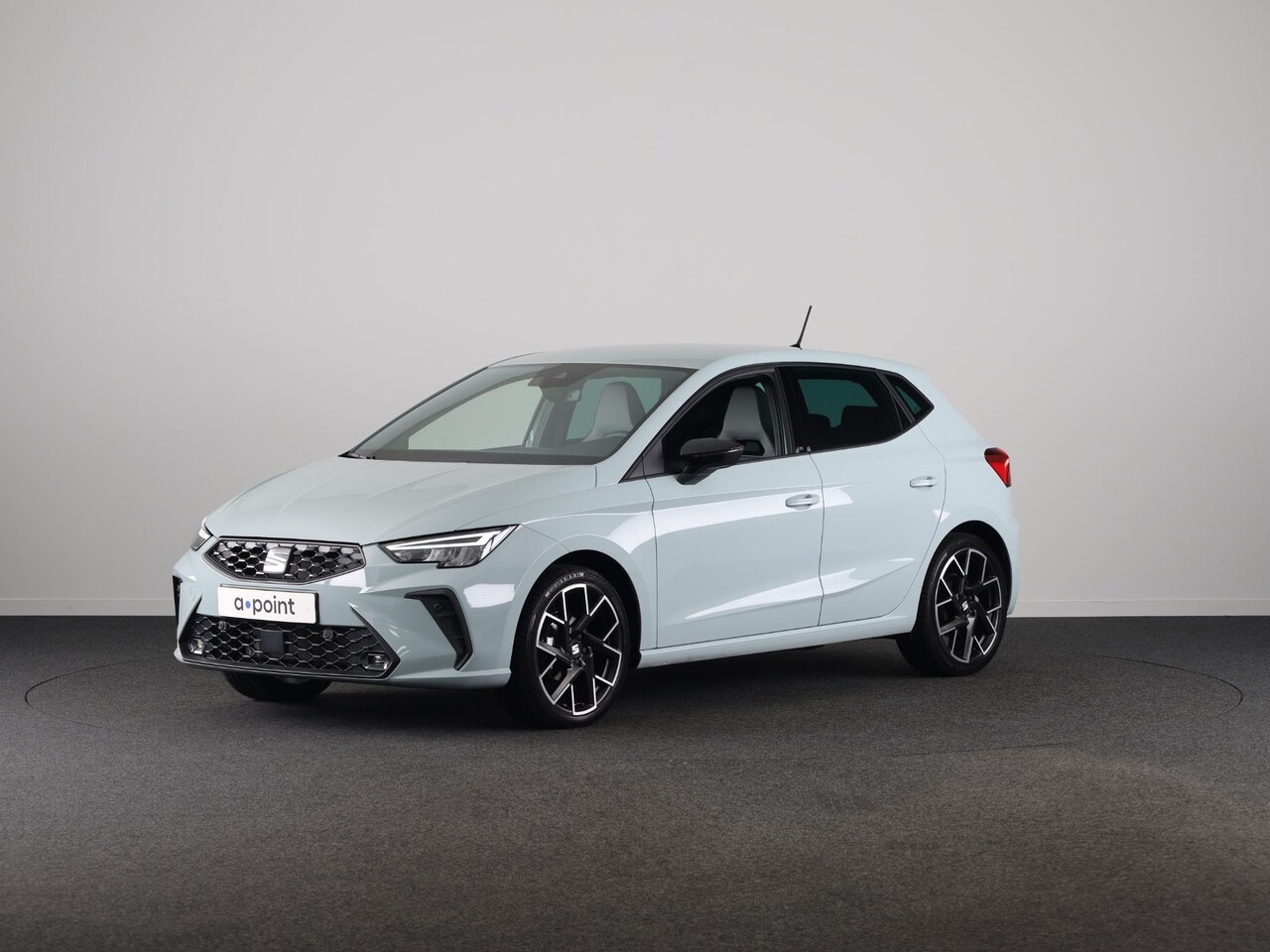 SEAT Ibiza - 1.0 EcoTSI 95pk FR Business Connect | 8 jaar garantie | 18 inch | Nieuw model | - AutoWereld.nl