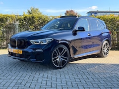 BMW X5 - M50i High Executive 530PK | Adapt. Cruise | Softclose | 4-wielsturing | Skylounge | Trekha