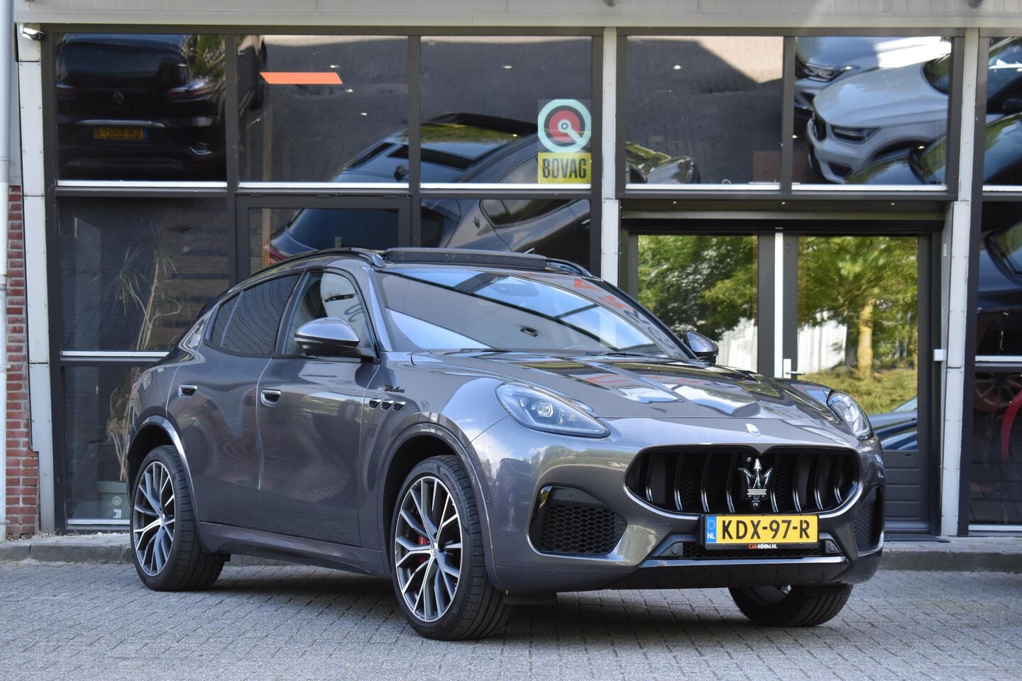 Maserati Grecale - 2.0 MHEV Modena Pano Stoelkoel Camera360 Lane ACC - AutoWereld.nl