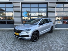 Skoda Karoq - 1.5 TSI 150 pk ACT Sportline Business | Achteruitrijcamera | Stoel\stuur verwarming | Appl