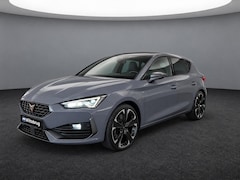 CUPRA Leon - 1.4 e-Hybrid 245PK VZ Performance / Supersport Stuur / Stuur + Stoelverwarming / App-Conne