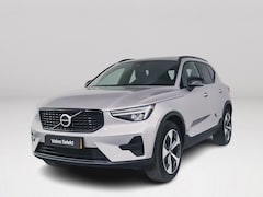 Volvo XC40 - B4 Plus Dark | Panoramadak | Parkeercamera | Stoel- en Stuurverwarming | Harman Kardon | T